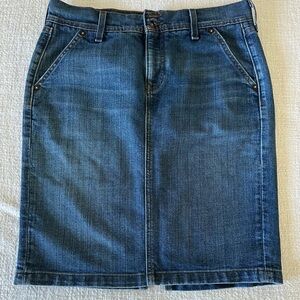 Women’s Old Navy Denim Knee Length Pencil Skirt Size 8